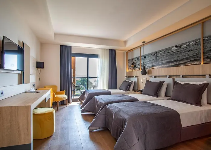 Maia Luxury & Отель 4*
