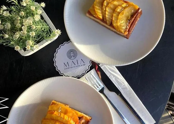 Maia Luxury & Отель