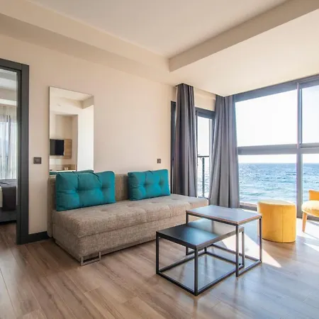 Ξενοδοχείο Maia Luxury & 4*