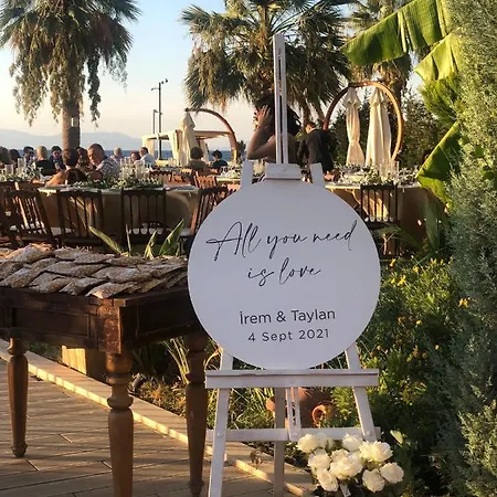Maia Luxury &