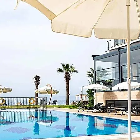 Maia Luxury & 4*