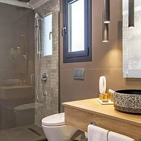 Maia Luxury & Hotel