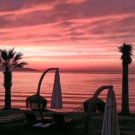 Maia Luxury & Hotel 4*